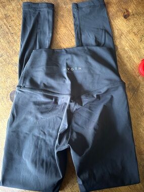 NVGTN Leggings